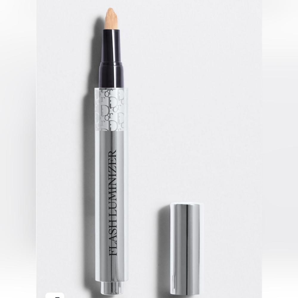 Dior Flash Luminizer Radiance Booster Pen 025 Vanilla Enhance your glow LAST ONE